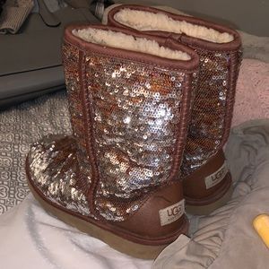 Fall Color Change Uggs